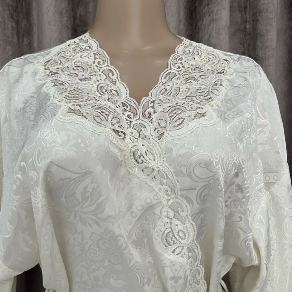 Vintage Victoria's Secret Robe Gold Label Off White Satin Tie Belt One Size